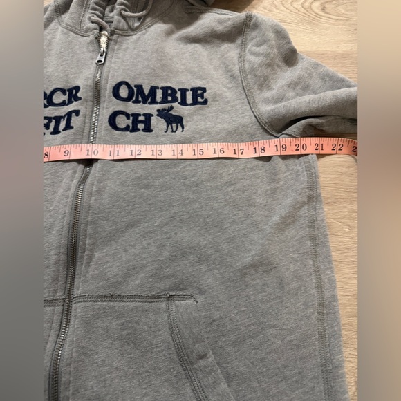 Abercrombie & Fitch Heather Gray Zip-Up Hoodie - Picture 7 of 8